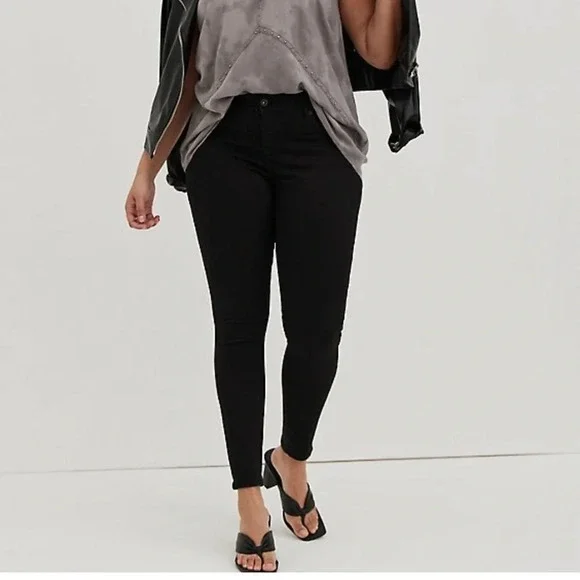 Torrid Grey Challis Swing Cami Top NWT - Picture 4 of 7